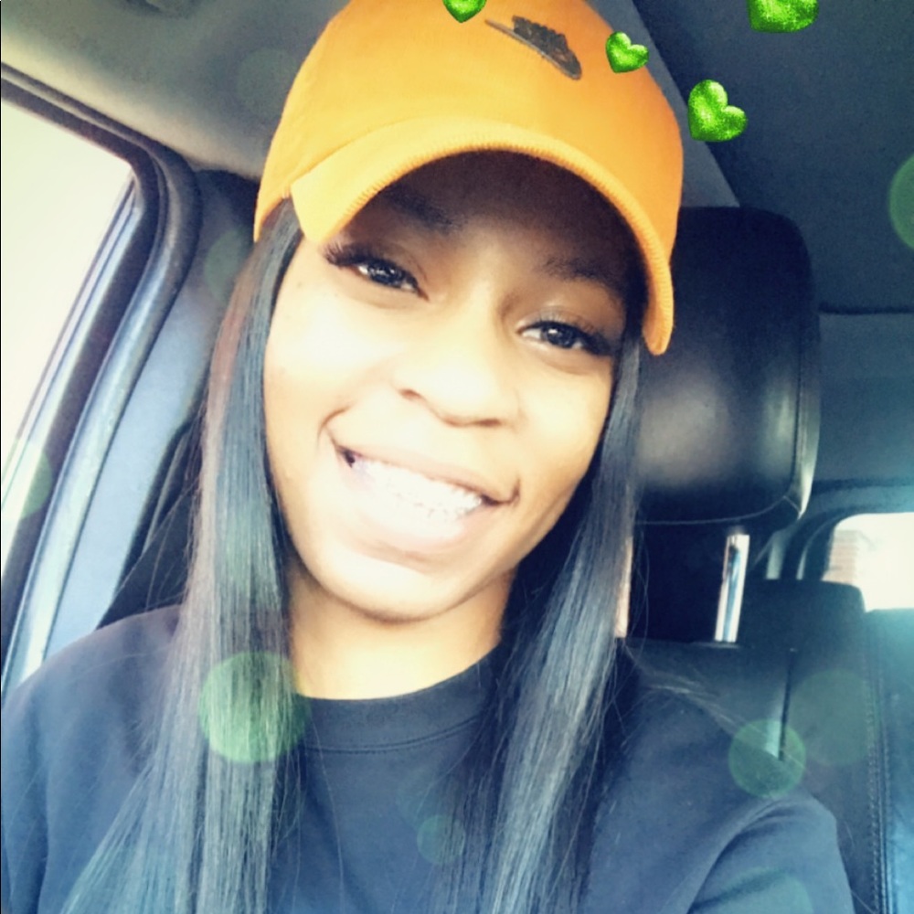 Meet your Posher, Talisa